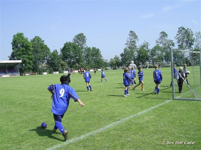 voetbaltoernooi edward roozendaal 057